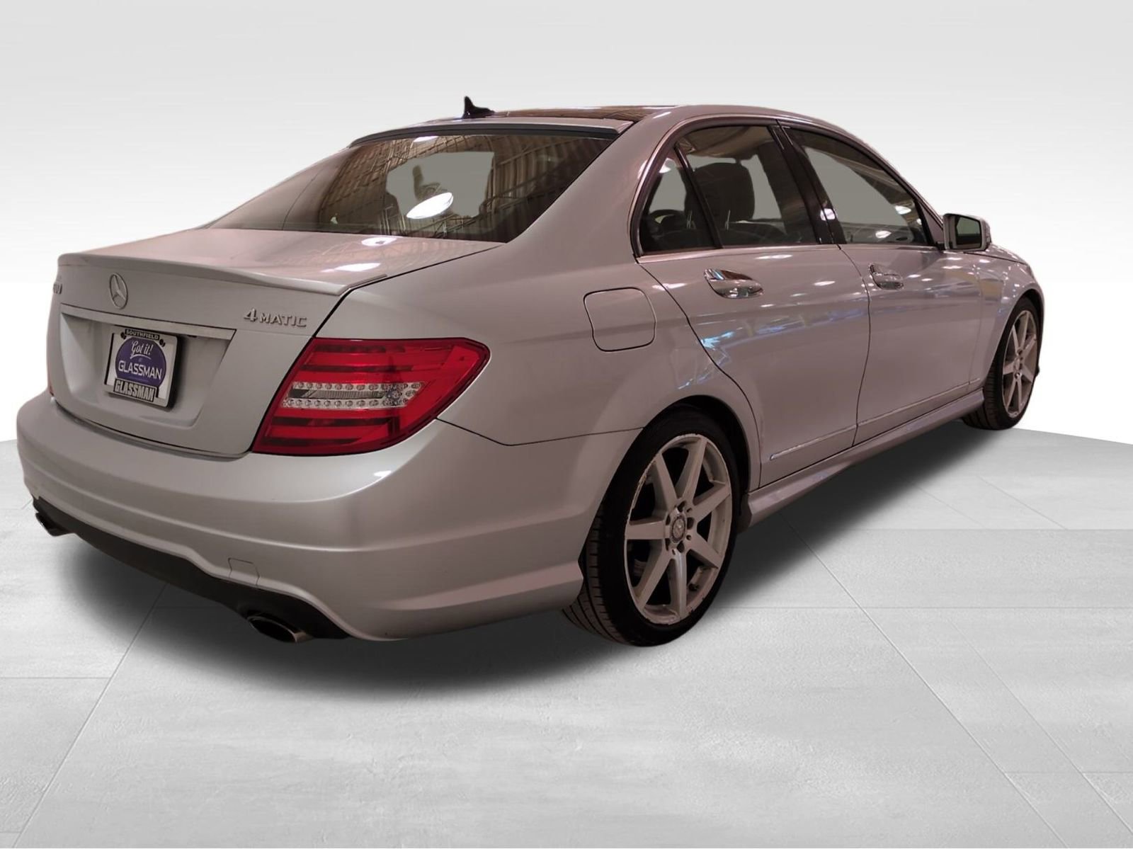 Used 2014 Mercedes-Benz C 300 4MATIC Sedan image 4