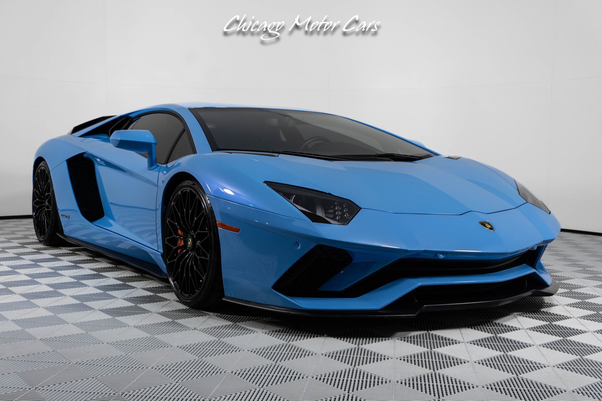 Used 2018 Lamborghini Aventador S AWD/4WD image 7