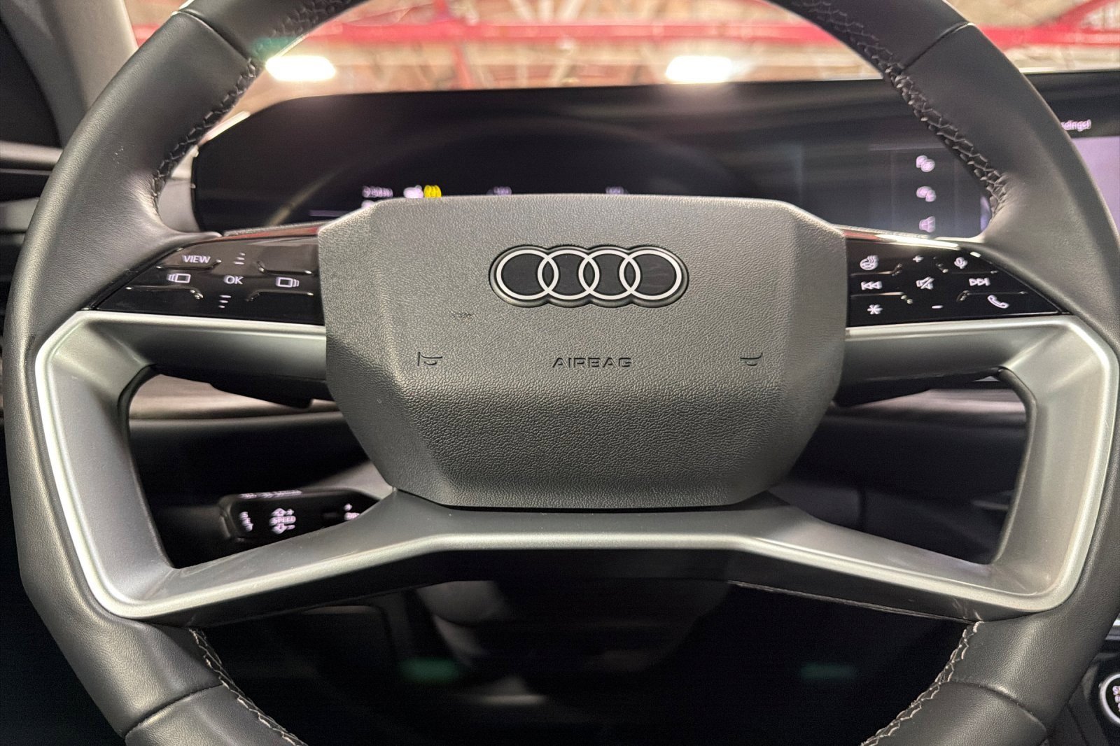 Used 2025 Audi Q5 Premium w/ Convenience Package image 23