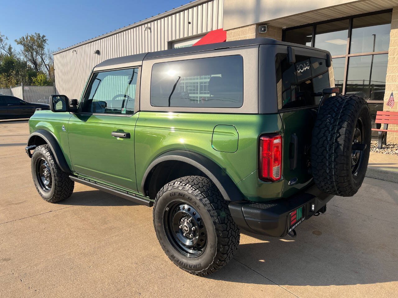 Used 2022 Ford Bronco Black Diamond AWD/4WD image 3