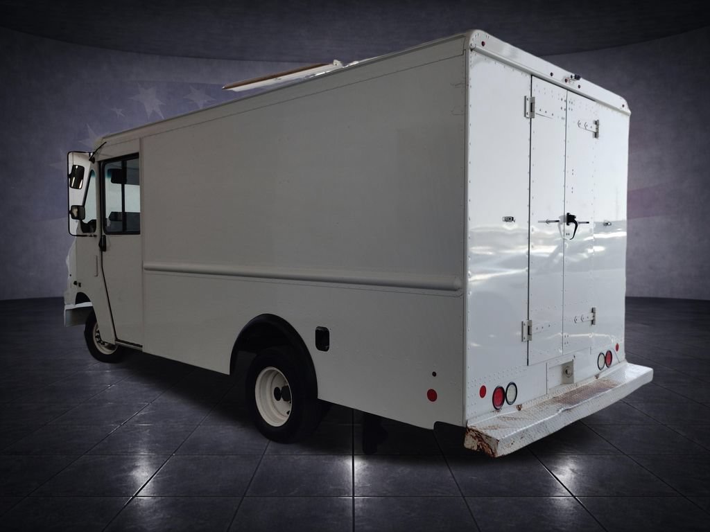 Used 2017 Ford E-350 and Econoline 350 Super Duty w/ A/C Prep Package RWD image 3
