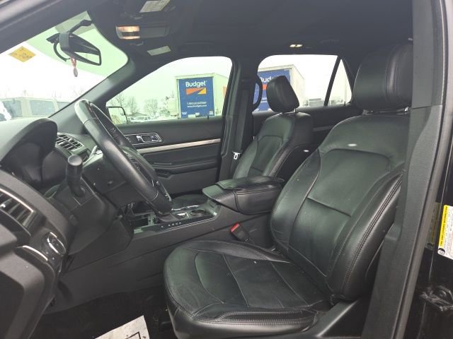 Used 2018 Ford Explorer XLT w/ Equipment Group 202A image 24