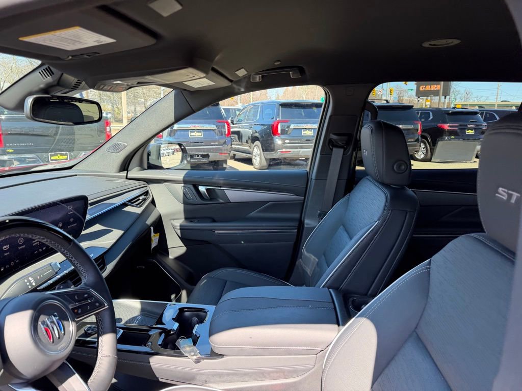 New 2025 Buick Enclave Sport Touring w/ Super Cruise Package image 17