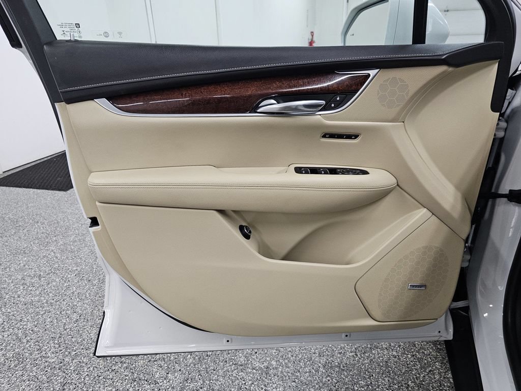 Certified 2017 Cadillac XT5 Premium Luxury w/ Advanced Security Package AWD/4WD image 14