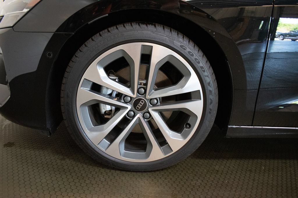 Used 2025 Audi A3 2.0T Premium Plus AWD/4WD image 9
