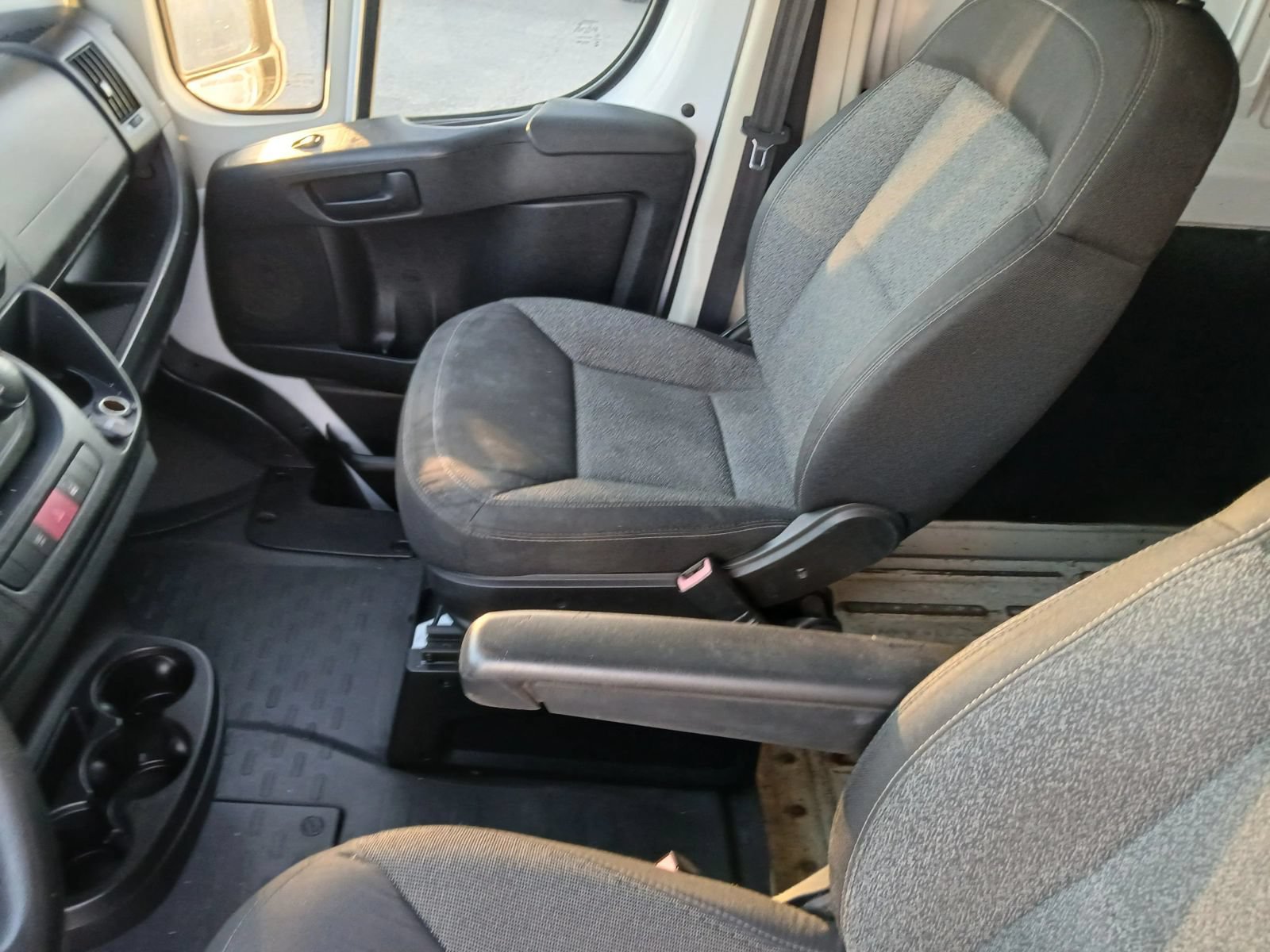 Used 2017 RAM ProMaster 1500 FWD image 11