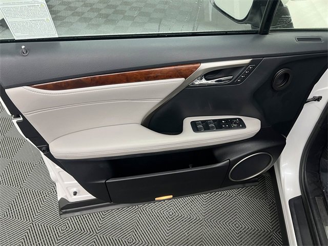 Used 2018 Lexus RX 450hL Premium image 10