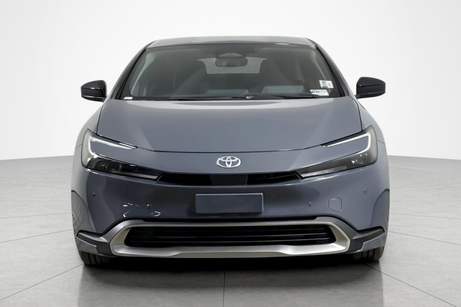 Used 2026 Toyota Prius Plug-In Hybrid image 8