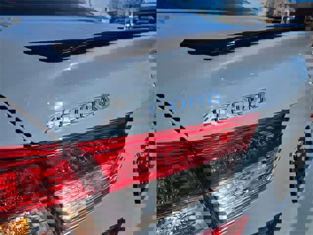 Used 2022 Honda Accord Sport image 12