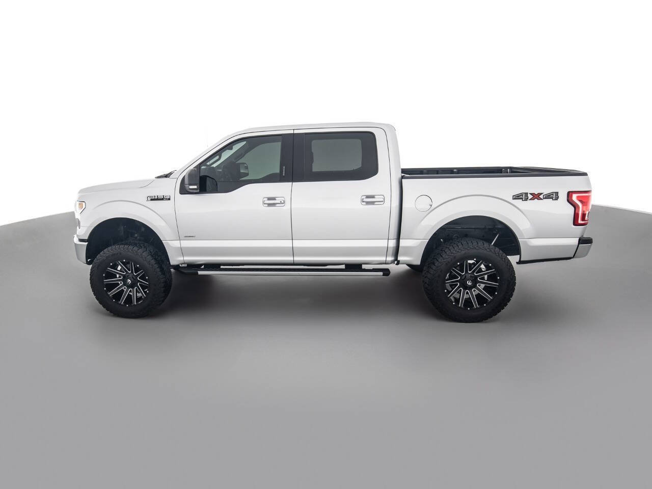 Used 2016 Ford F150 XLT w/ Equipment Group 302A Luxury AWD/4WD image 8