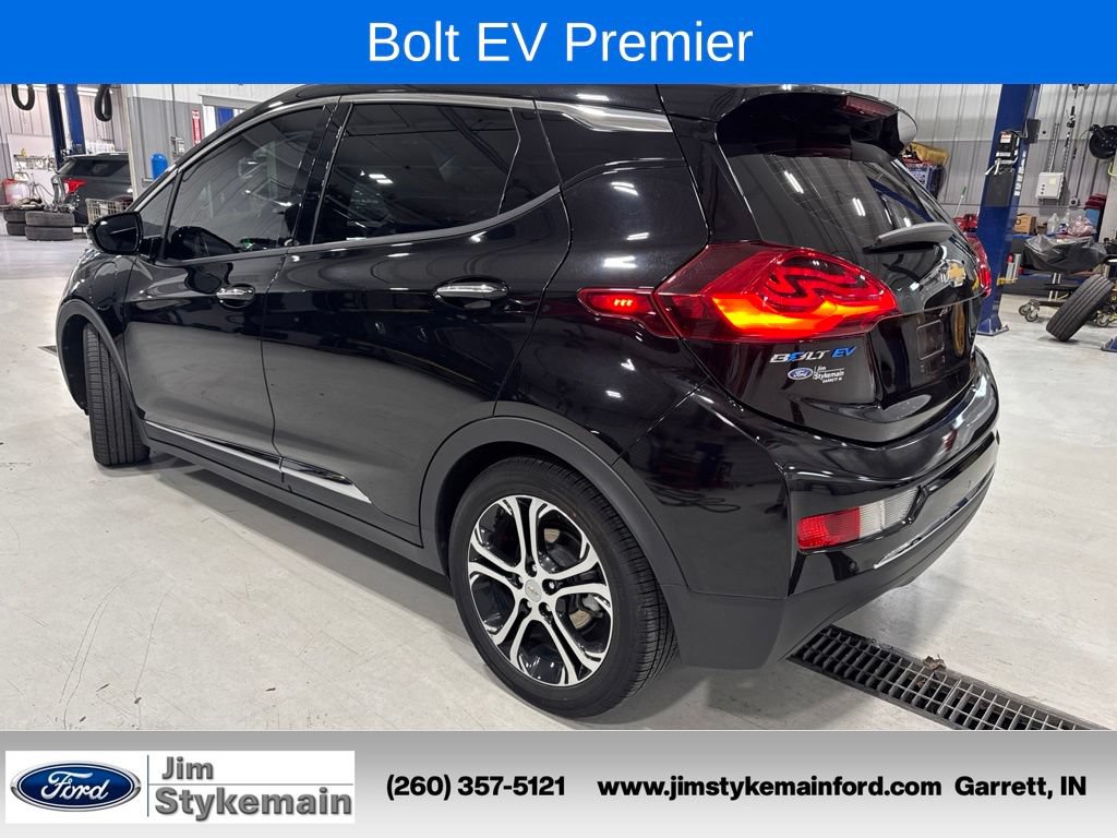 Used 2017 Chevrolet Bolt Premier w/ Driver Confidence II Package FWD image 7