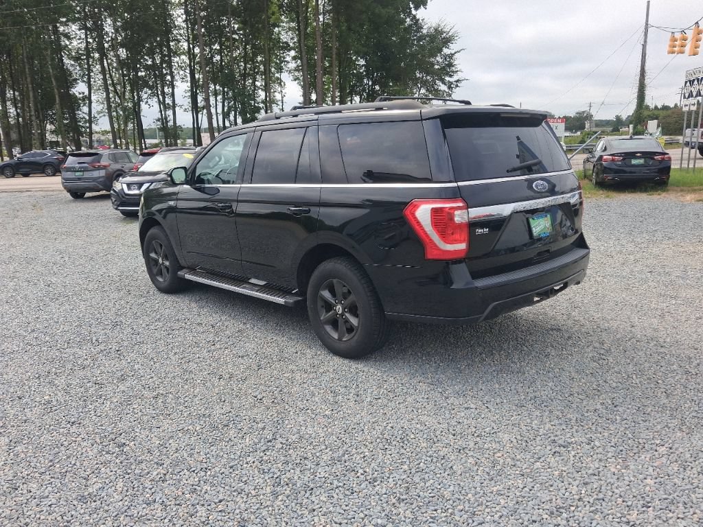 Used 2018 Ford Expedition XLT w/ Equipment Group 202A AWD/4WD image 19