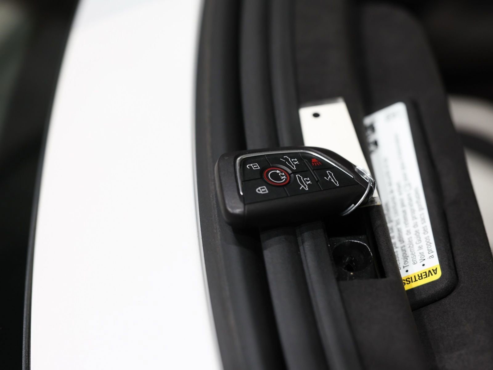 Used 2023 Chevrolet Corvette Stingray Premium Conv w/ Z51 Performance Package RWD image 38