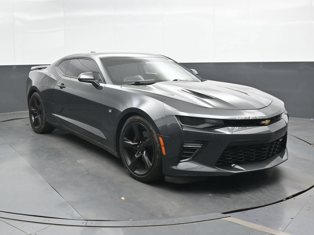 Used 2016 Chevrolet Camaro SS RWD image 5