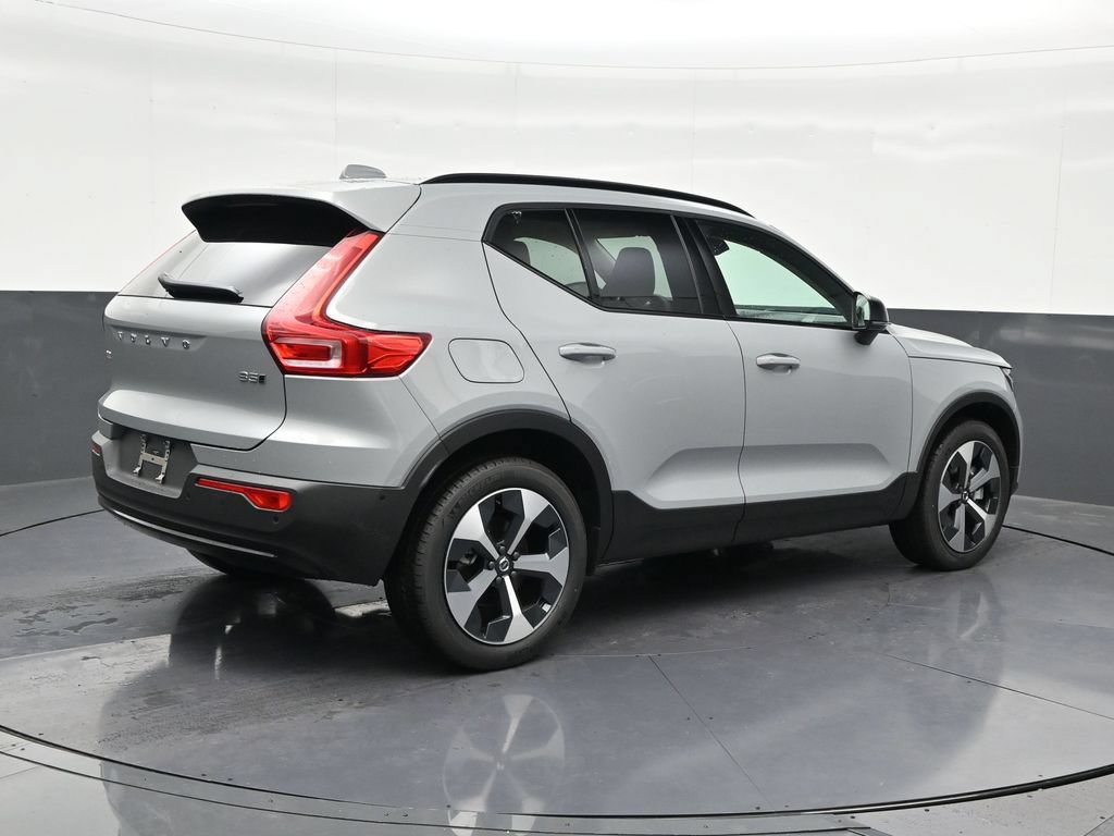 New 2026 Volvo XC40 B5 Plus w/ Protection Package Premier AWD/4WD image 5