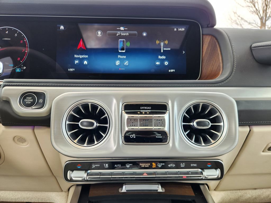 Used 2025 Mercedes-Benz G 550 image 21