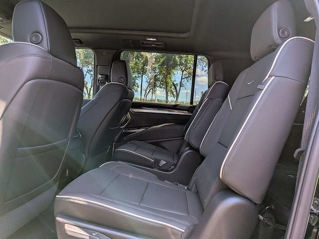 New 2026 Cadillac Escalade ESV Sport w/ Touring Package AWD/4WD image 14