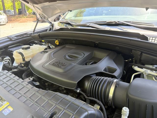 Used 2022 Jeep Grand Cherokee Overland w/ Luxury Tech Group IV AWD/4WD image 28