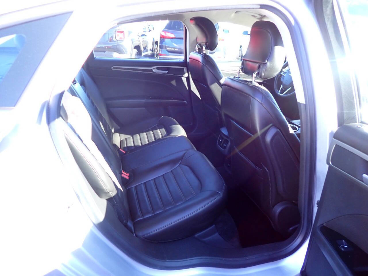 Used 2013 Ford Fusion SE image 10