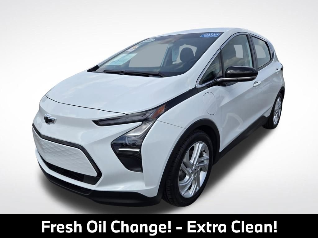 Used 2023 Chevrolet Bolt LT w/ Driver Confidence Package FWD image 5