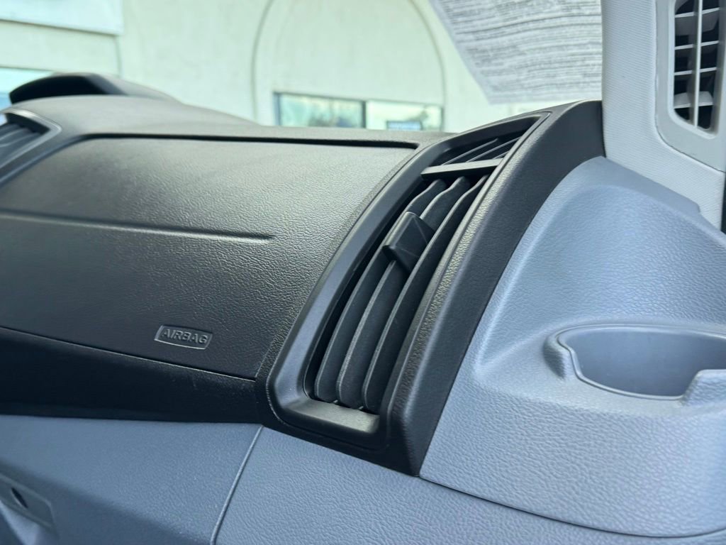 Used 2018 Ford Transit 350 XLT image 29