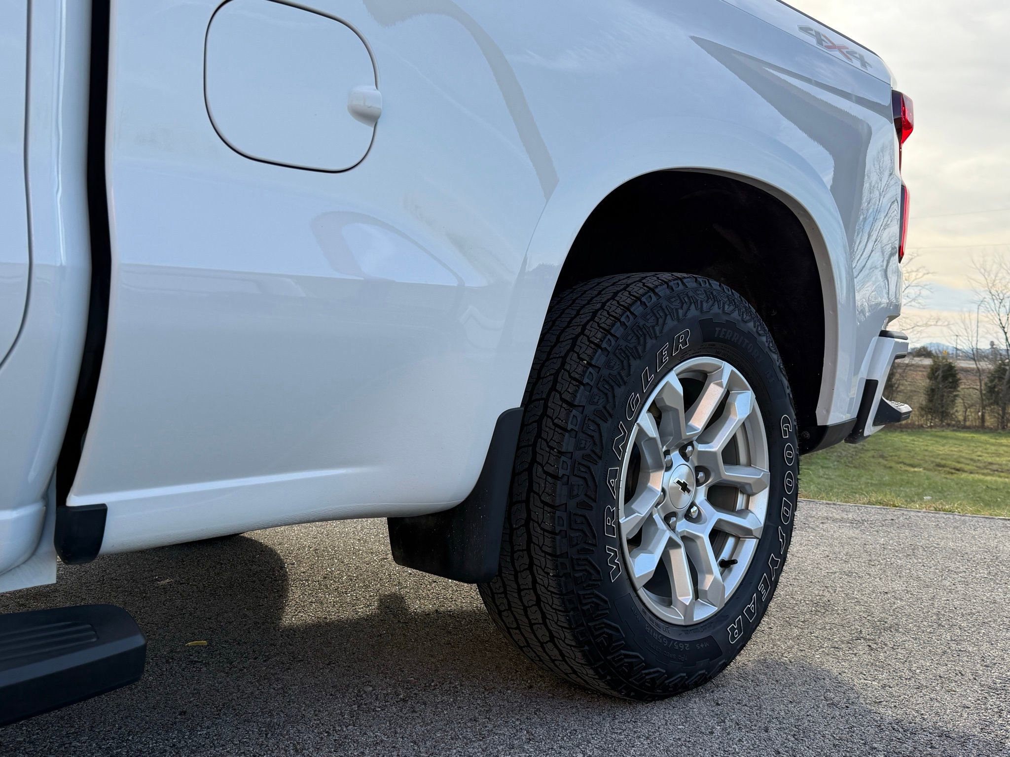 Used 2024 Chevrolet Silverado 1500 RST w/ Max Trailering Package image 16