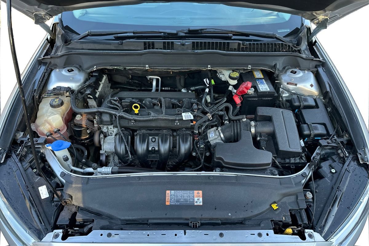 Used 2016 Ford Fusion S image 22