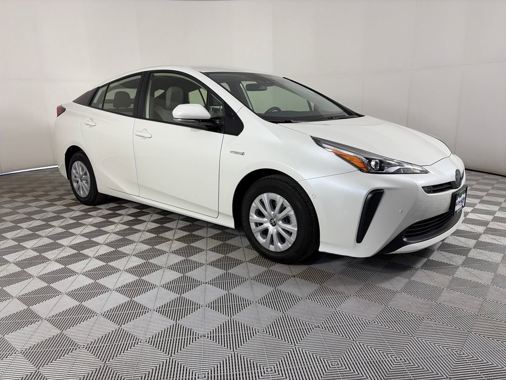 Used 2020 Toyota Prius LE w/ Carpet Mat Package image 1