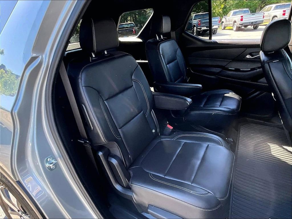 Used 2023 Chevrolet Traverse LT w/ LT Premium Package AWD/4WD image 15