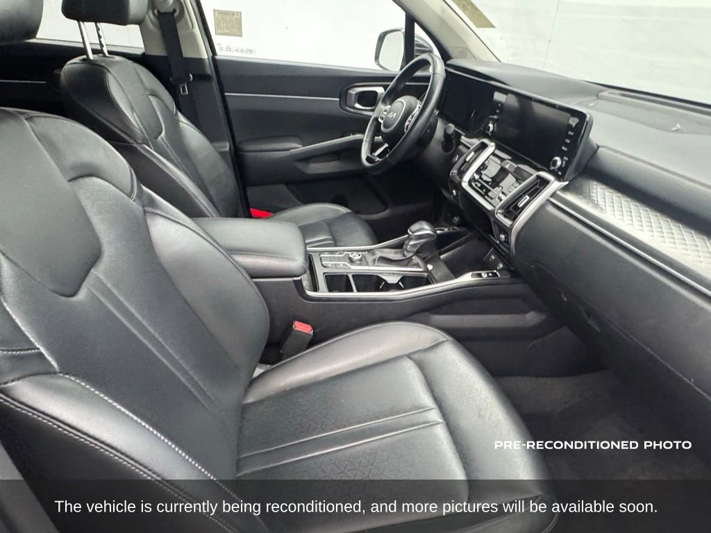 Used 2023 Kia Sorento S w/ Panoramic Sunroof Package FWD image 11