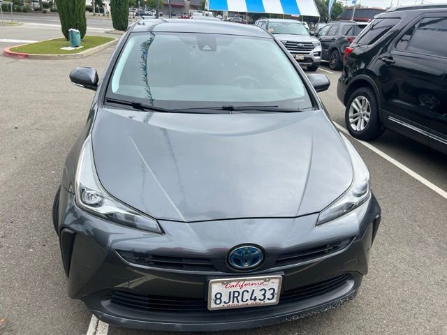 Used 2019 Toyota Prius LE FWD image 2