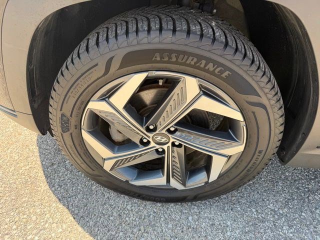 Used 2022 Hyundai Tucson Limited image 10