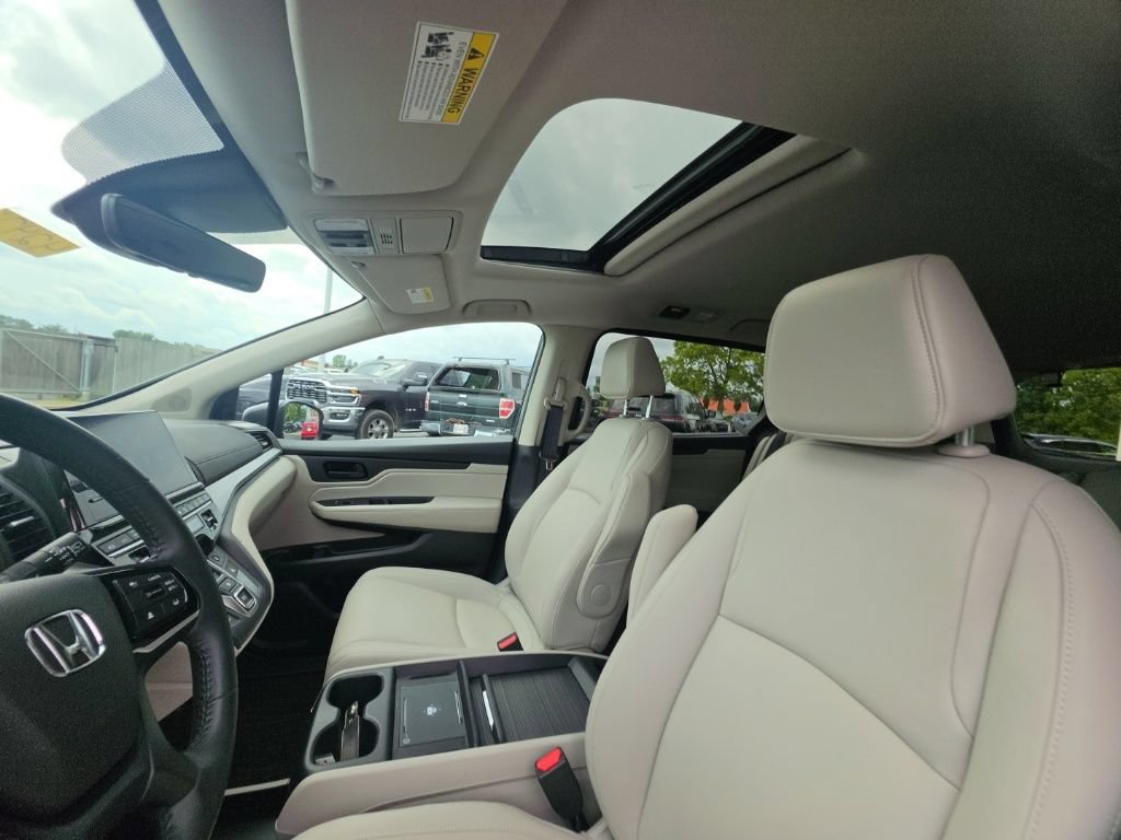 Used 2026 Honda Odyssey EX-L image 13