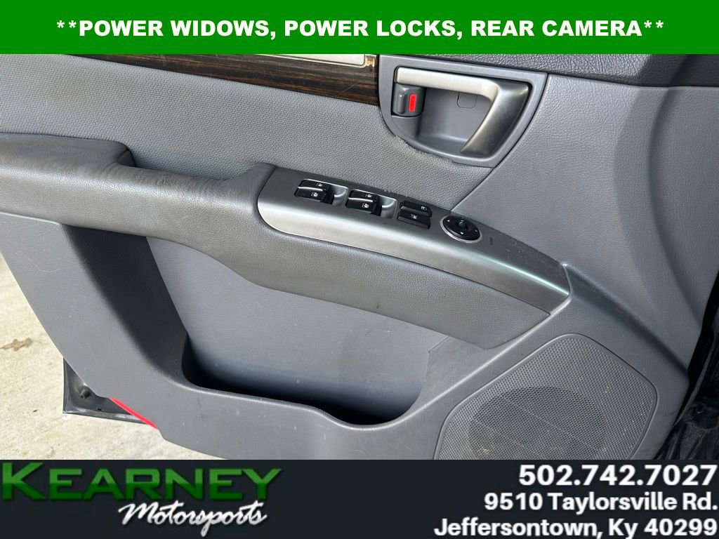 Used 2012 Hyundai Santa Fe GLS image 8