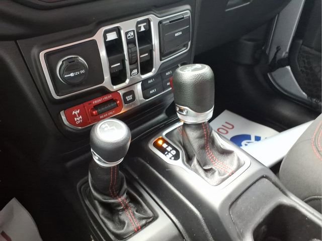 Used 2018 Jeep Wrangler Unlimited Rubicon image 19