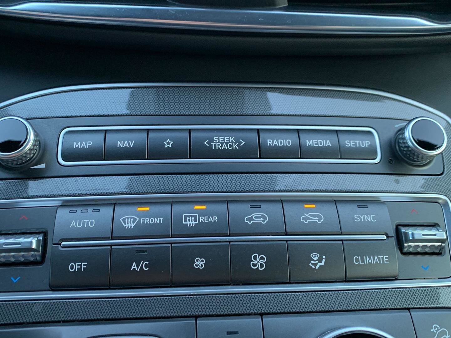 Used 2022 Hyundai Santa Fe Calligraphy image 12