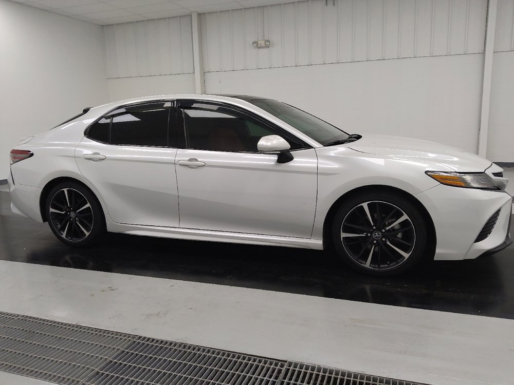 Used 2019 Toyota Camry XSE w/ 4 Season Floor Mat Package FWD image 11