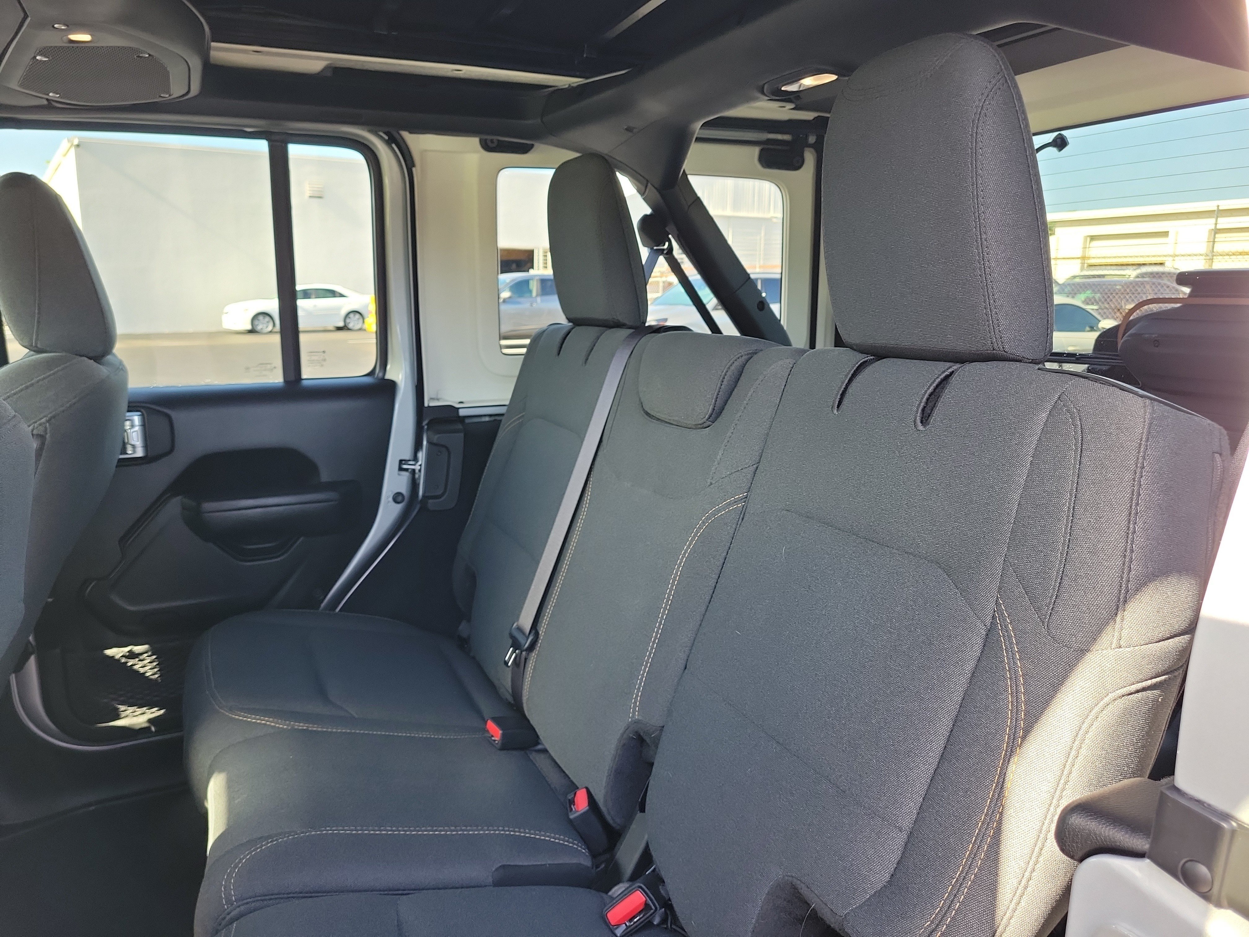 Used 2024 Jeep Wrangler Unlimited Sport AWD/4WD image 11