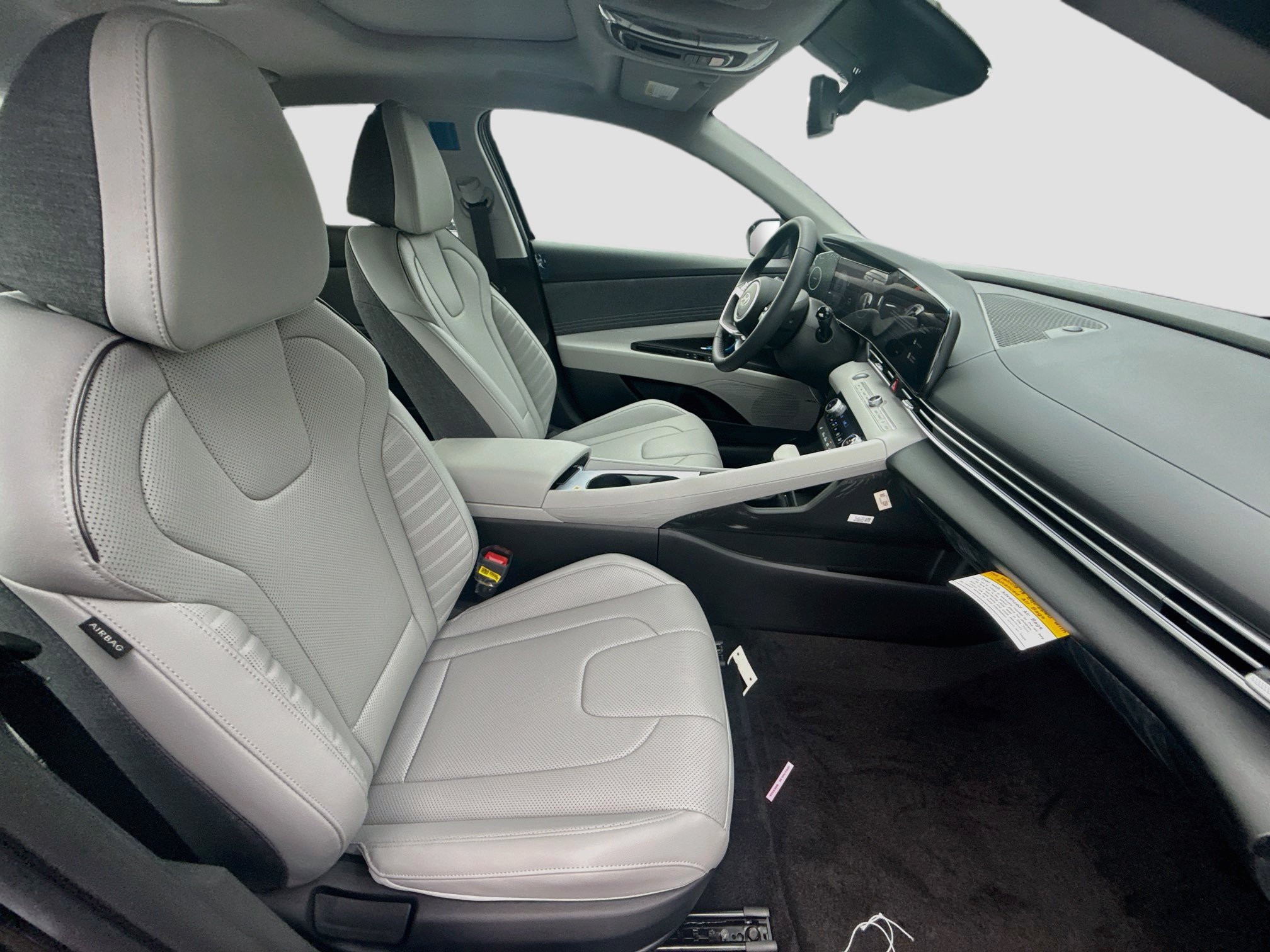 New 2026 Hyundai Elantra Limited FWD image 20