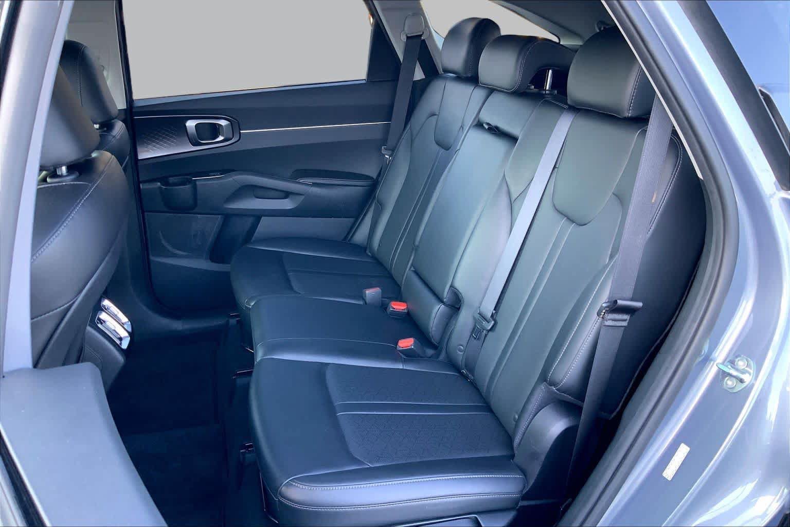 Used 2023 Kia Sorento S w/ Panoramic Sunroof Package FWD image 20