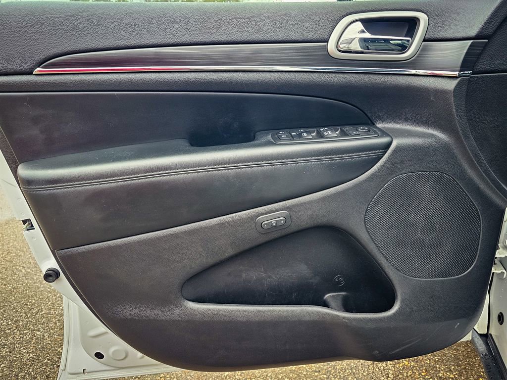 Used 2019 Jeep Grand Cherokee Limited image 10