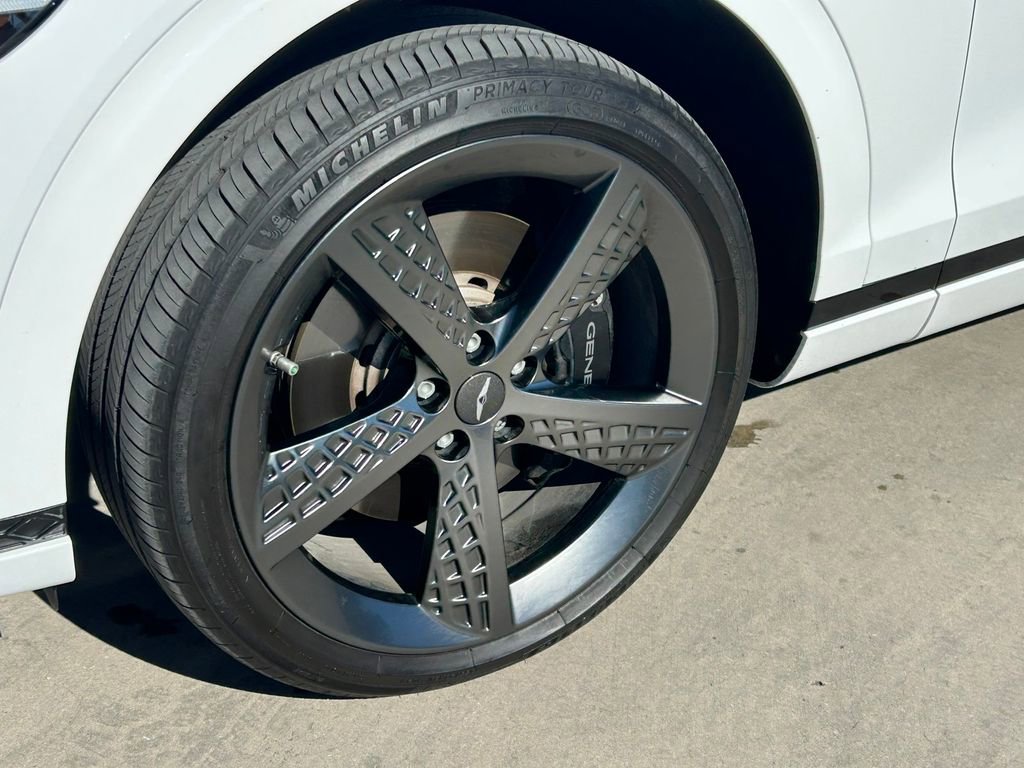 Used 2022 Genesis GV70 3.5T Sport w/ Sport Prestige Package image 9