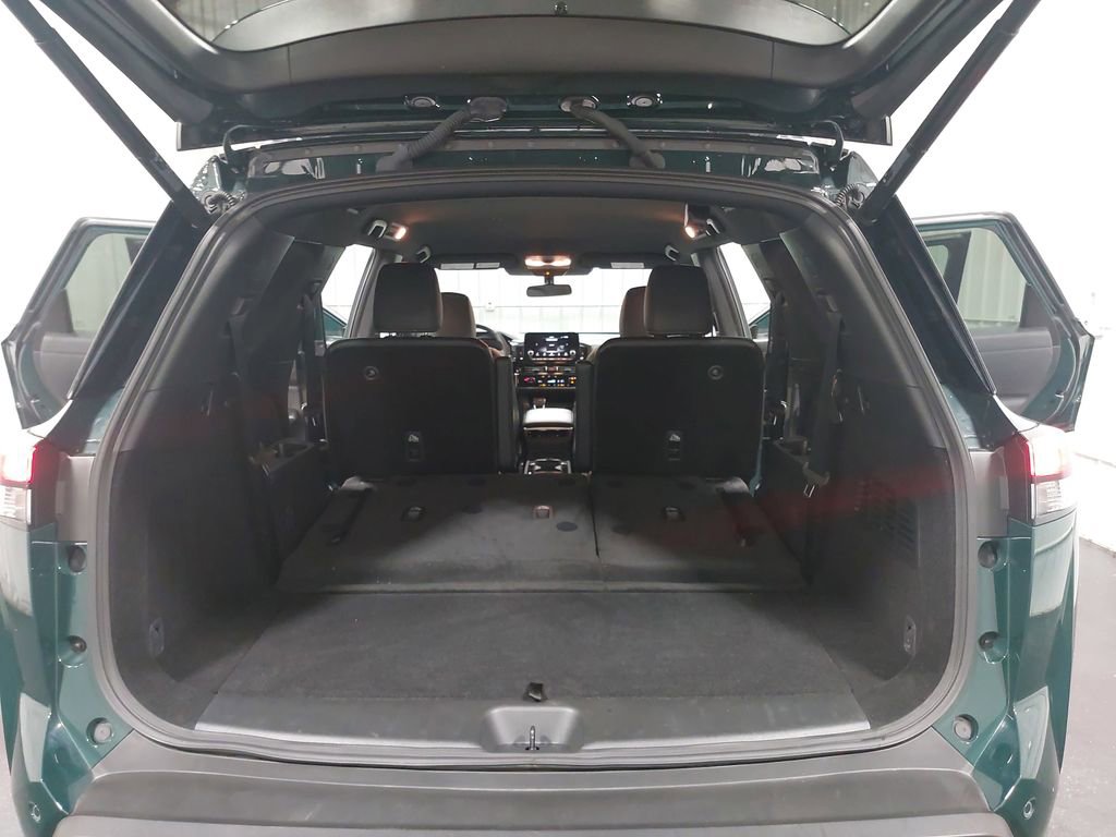 Used 2025 Nissan Pathfinder Rock Creek image 14