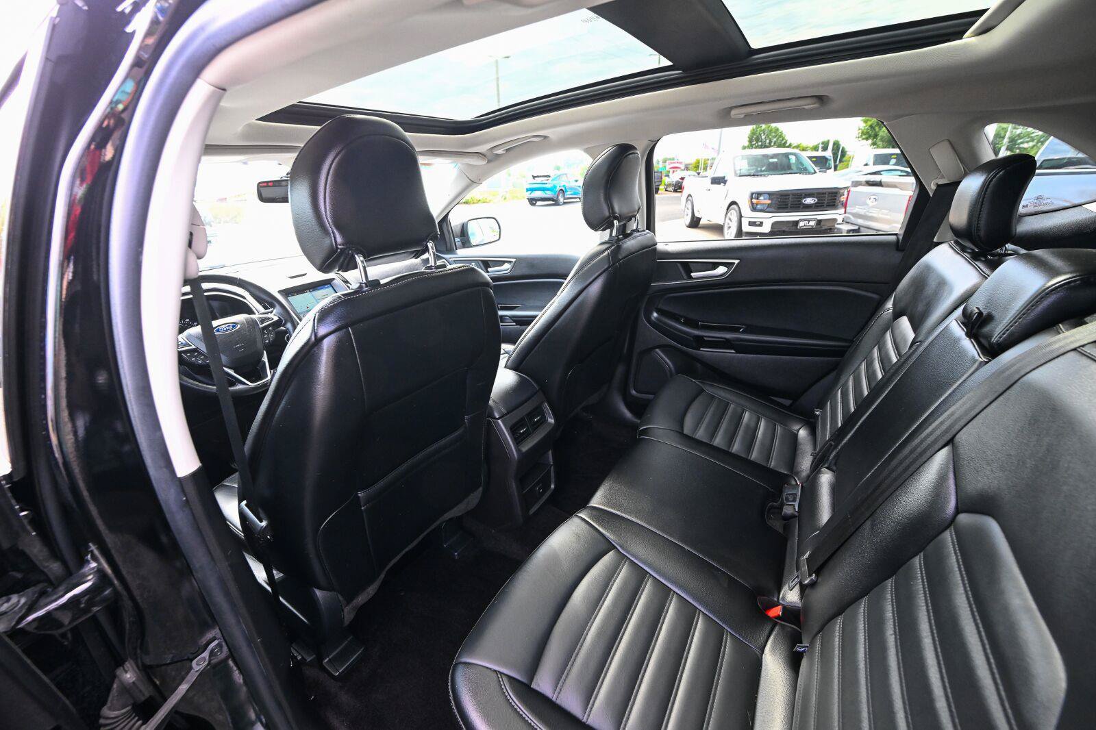 Used 2017 Ford Edge SEL w/ Canadian Touring Package AWD/4WD image 22