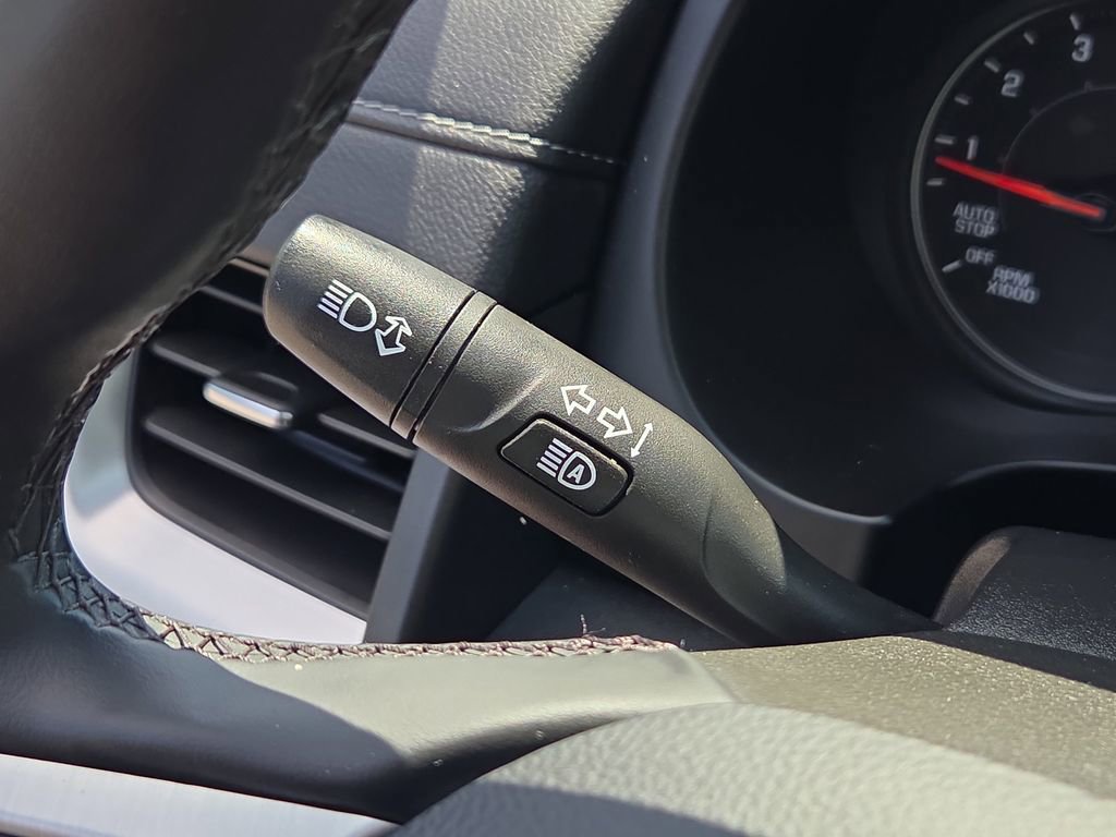 Used 2024 GMC Terrain SLT w/ Elevation Edition AWD/4WD image 27