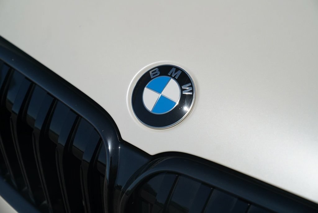 Used 2022 BMW ALPINA B7 xDrive w/ Luxury Rear Seating Package AWD/4WD image 34