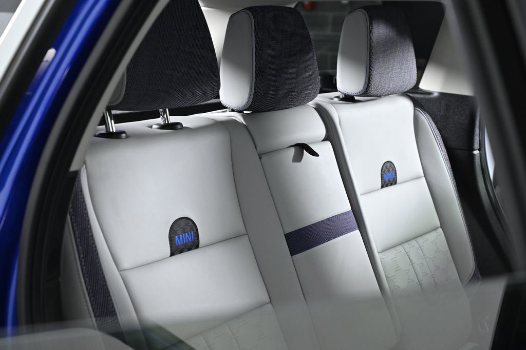 Certified 2025 MINI Cooper Countryman S image 31