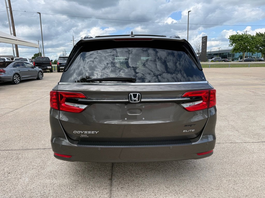 Used 2022 Honda Odyssey Elite image 6