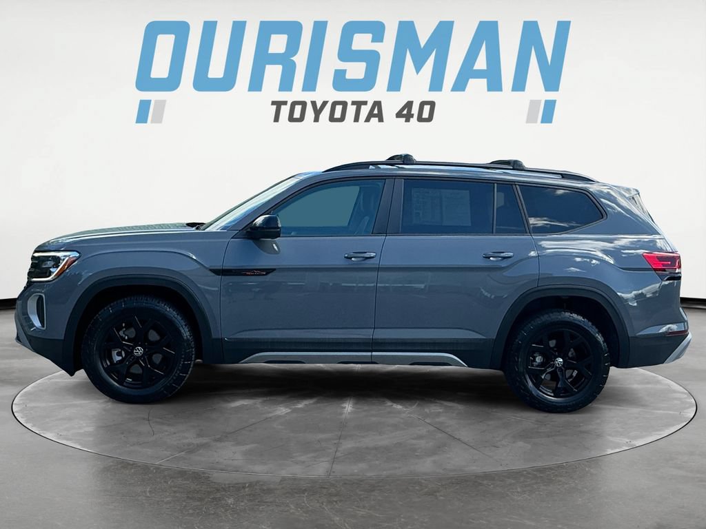 Used 2024 Volkswagen Atlas Peak Edition SEL AWD/4WD image 4