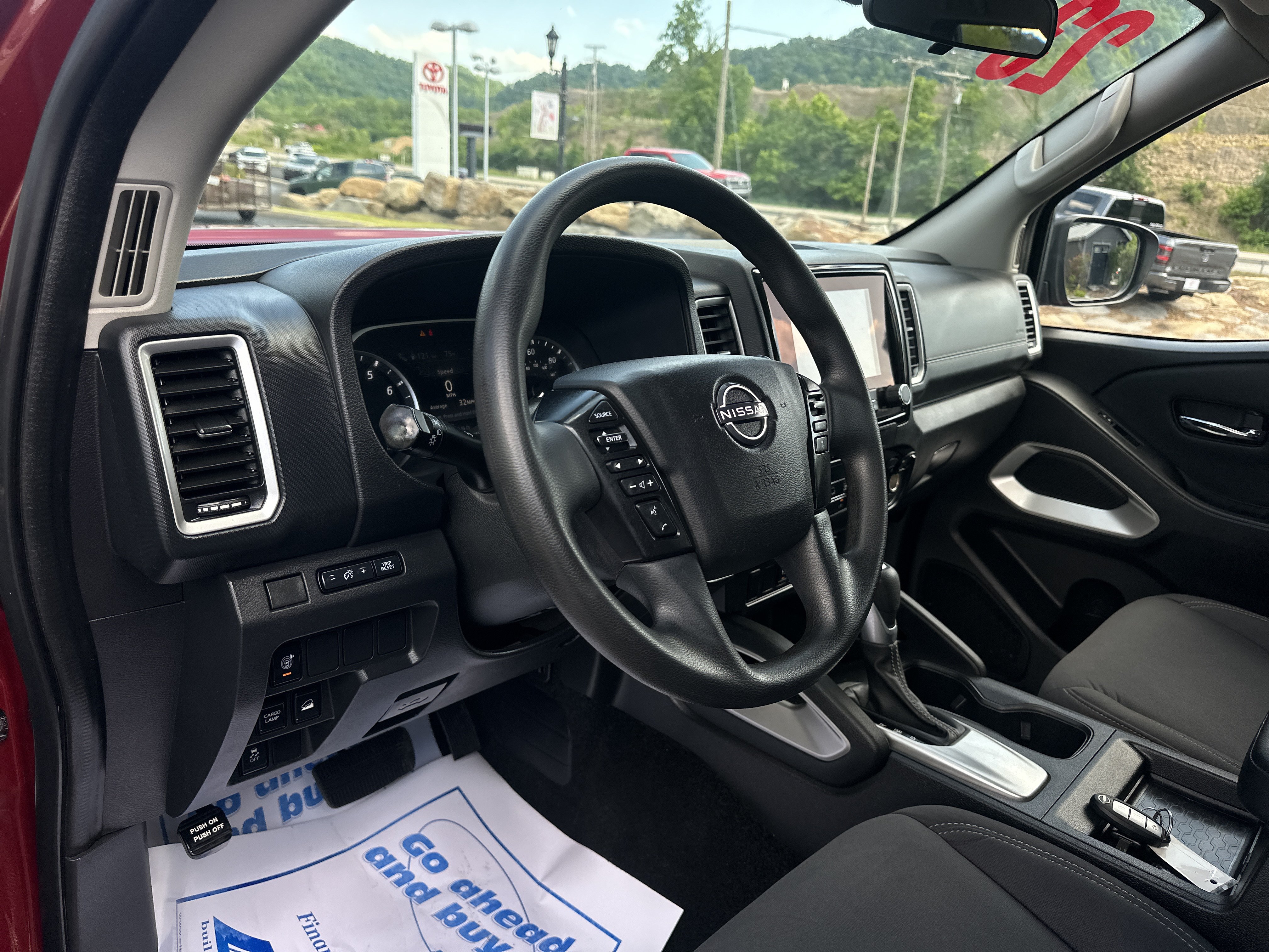 Used 2023 Nissan Frontier SV w/ Technology Package AWD/4WD image 21